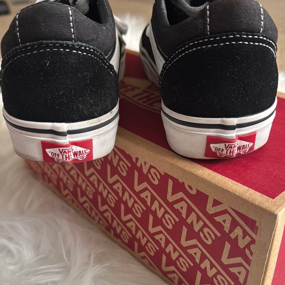 Vans Black and White Sneakers - Picture 3 of 13
